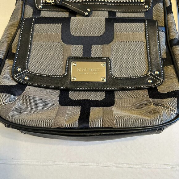 Nine West crossbody purse - Picture 4 of 16